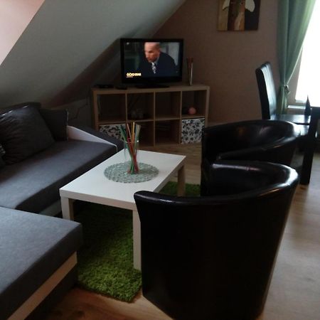 Hostinske Pokoje U Kulinare Domazlice Bagian luar foto